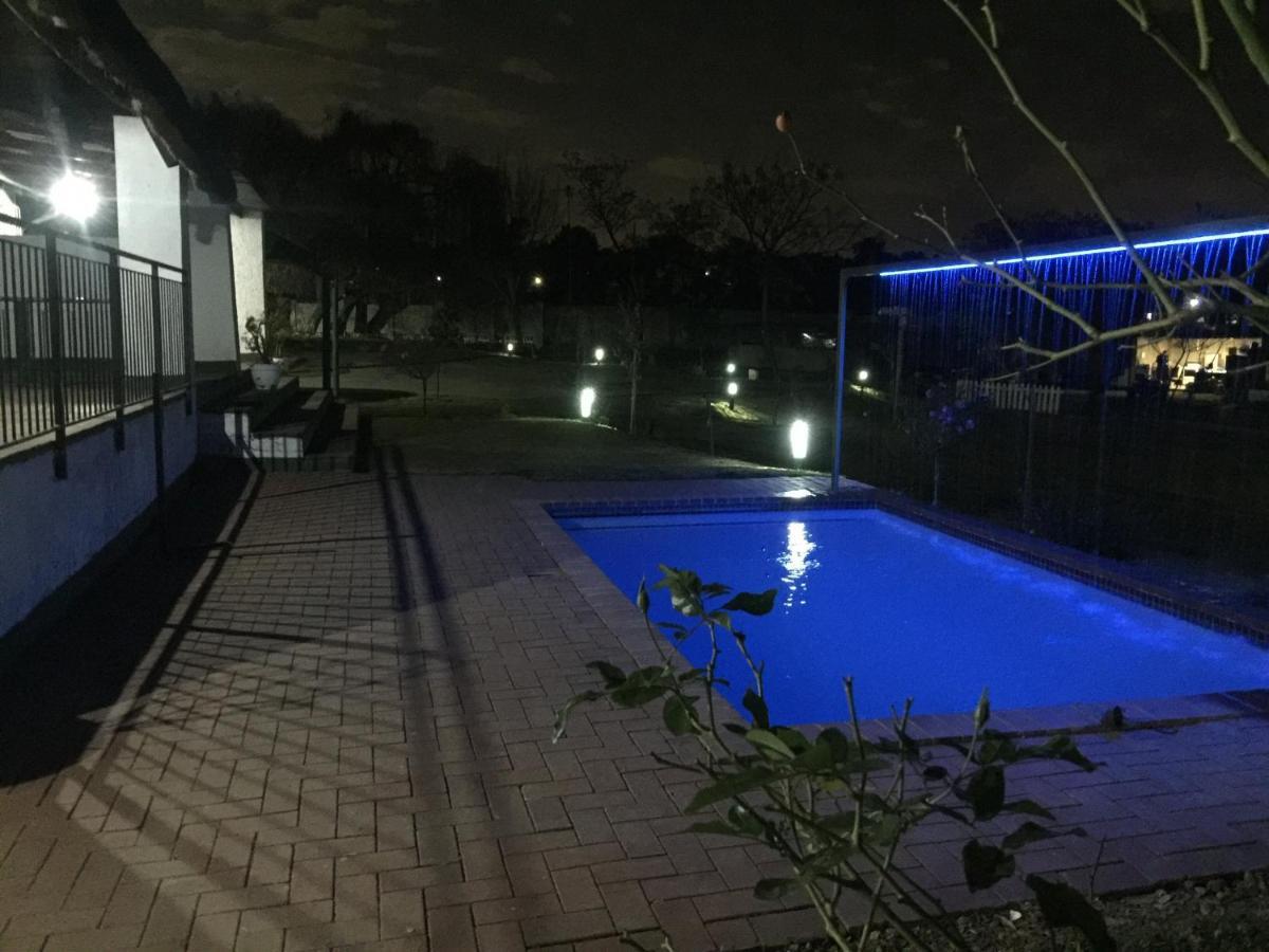 Simbasun Cottages ميدراند المظهر الخارجي الصورة