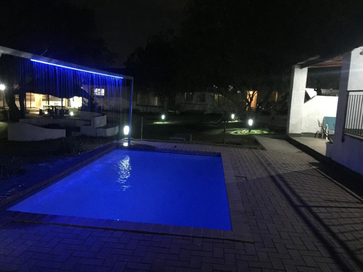 Simbasun Cottages ميدراند المظهر الخارجي الصورة