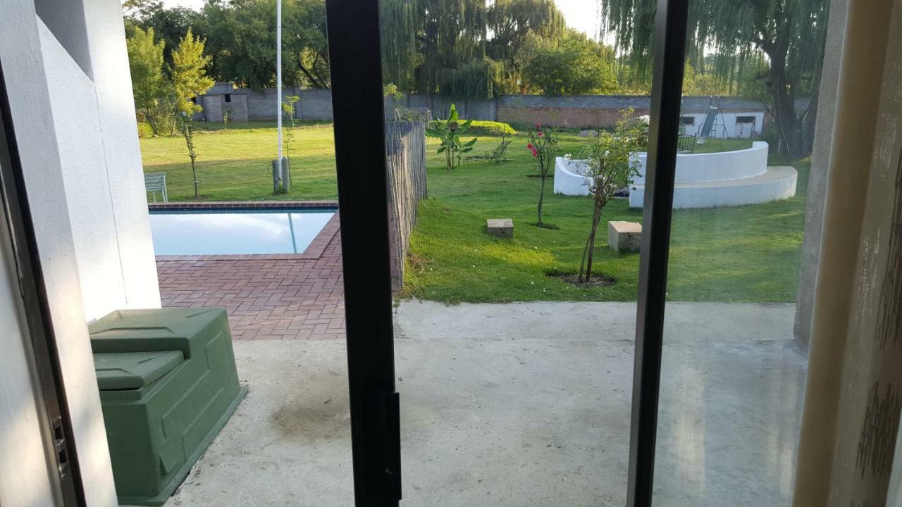 Simbasun Cottages ميدراند المظهر الخارجي الصورة