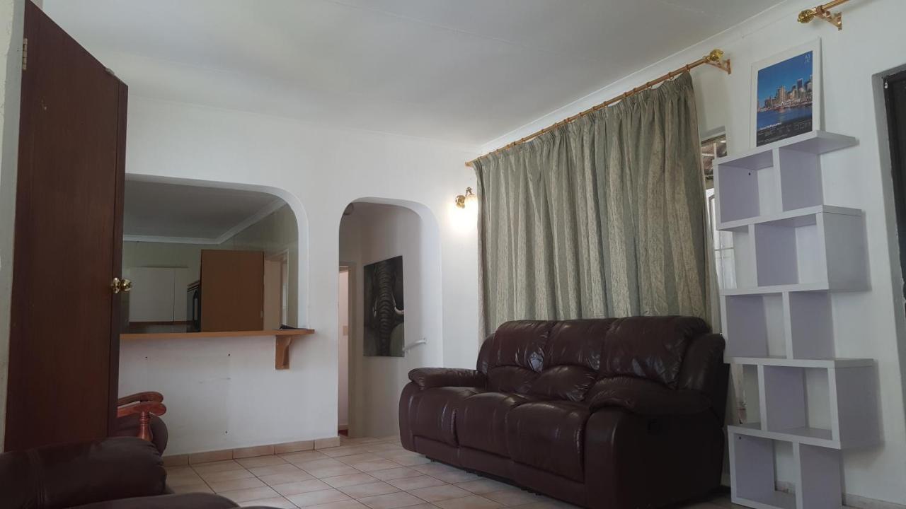 Simbasun Cottages ميدراند المظهر الخارجي الصورة