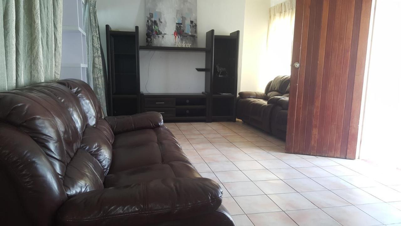 Simbasun Cottages ميدراند المظهر الخارجي الصورة